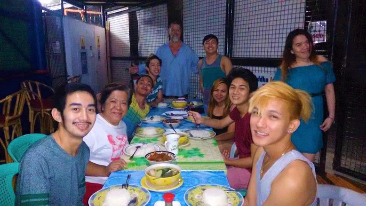 Happy Buddha Inn Puerto Galera Luaran gambar
